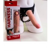 Фаллоимитатор на трусиках harness
